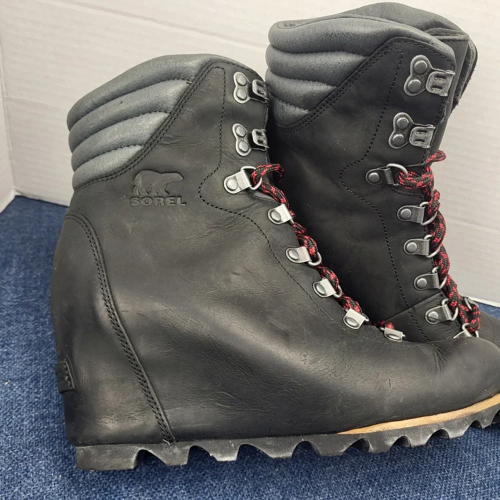Sorel Boots Womens 8.5 Conquest Hidden Wedge Black Lace Up Hiker Alpine Lug Shoe